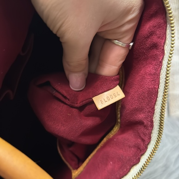 . - Picture 10 of 11